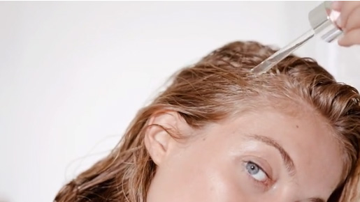 4 Tips to Reduce Hair Breakage for Fine or Oily Hair | Kérastase